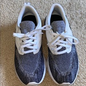 Nike Odyssey React Flyknit 2